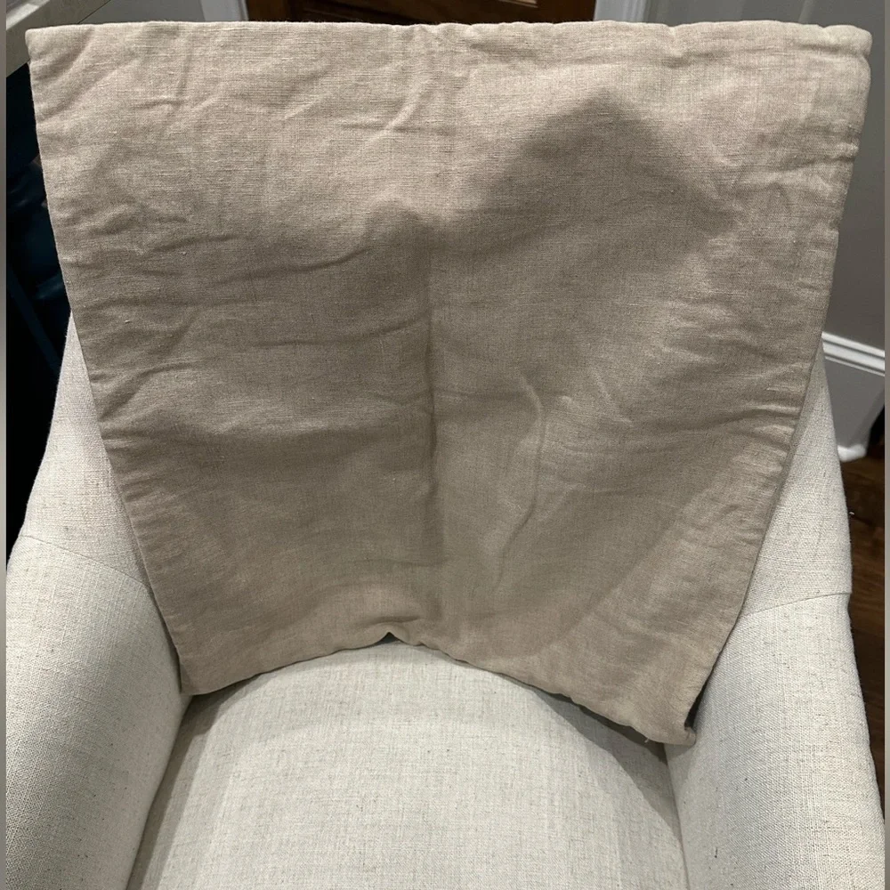 Pottery Barn Embroidered Crewel Medallion Pillow Cover Flax Natural 18” Floral